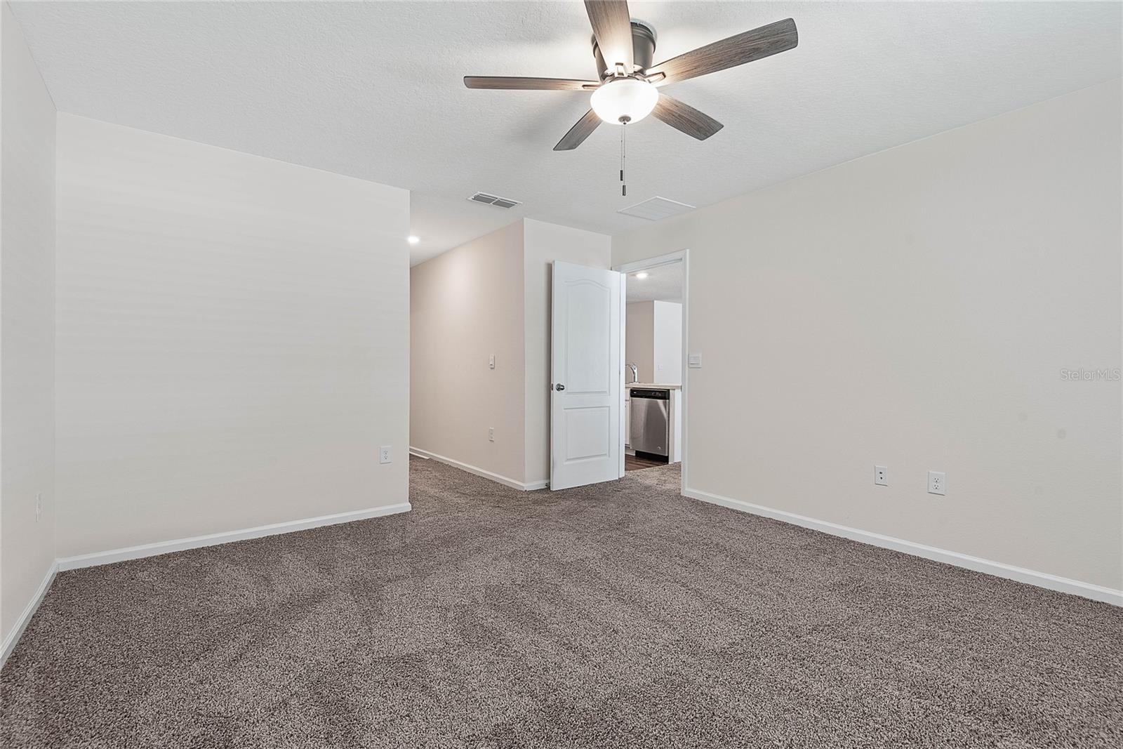 657 GRAND RESERVE DR
