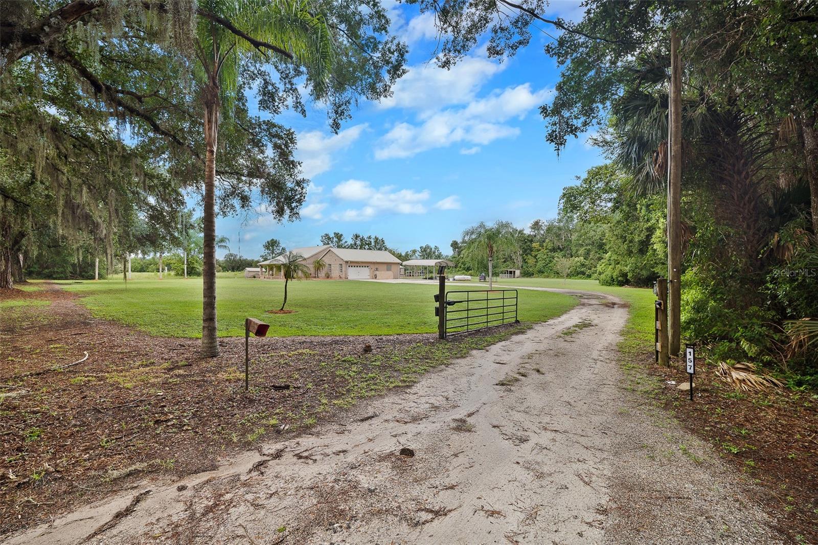 157 N COUNTY ROAD 115