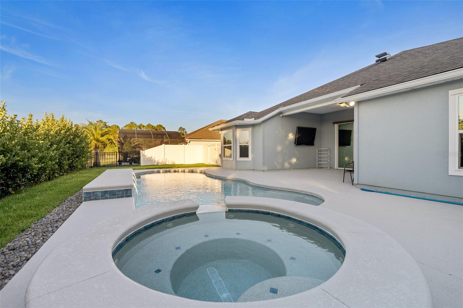 310 GRAND RESERVE DR