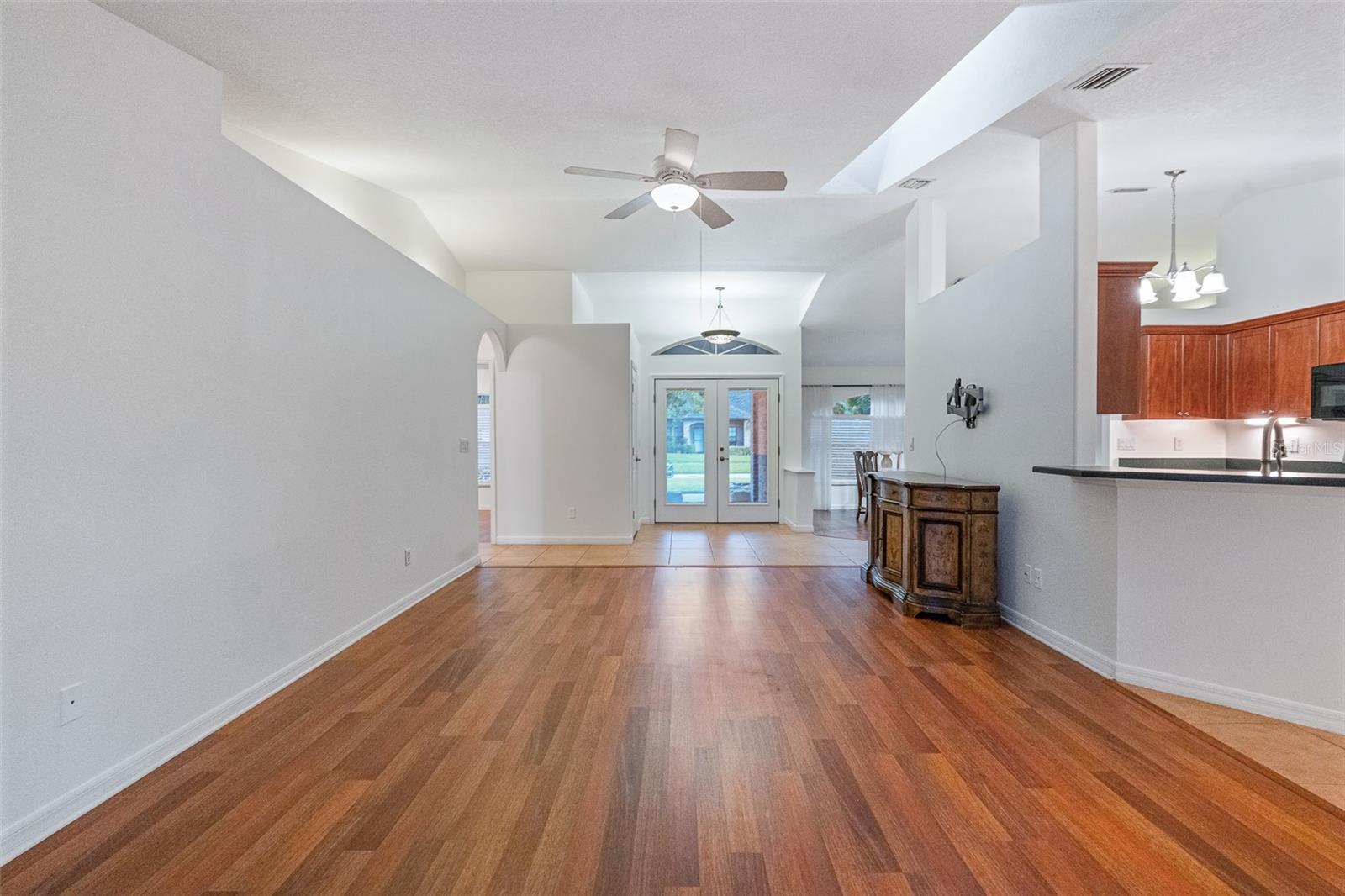 928 GEORGE HECKER DR