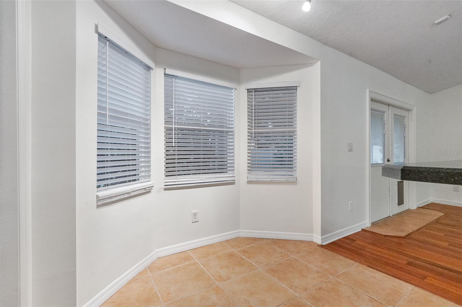 928 GEORGE HECKER DR