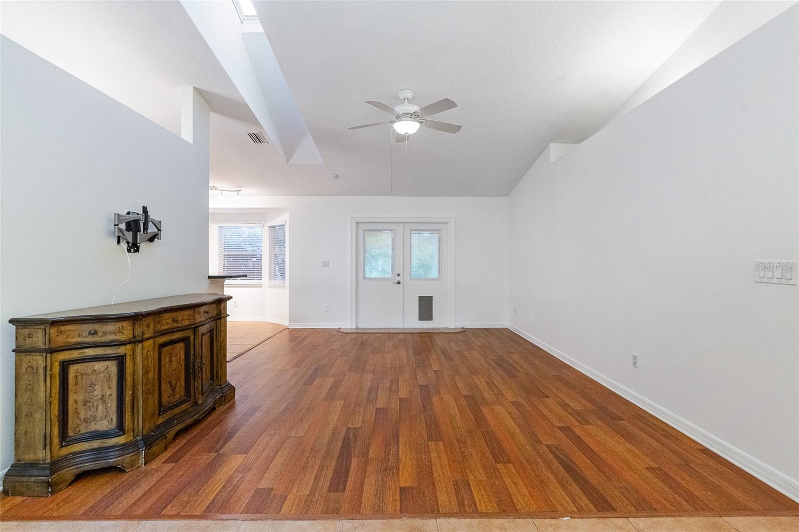 928 GEORGE HECKER DR