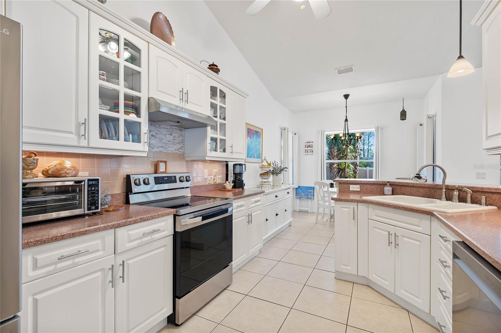 7 WINDOVER PL