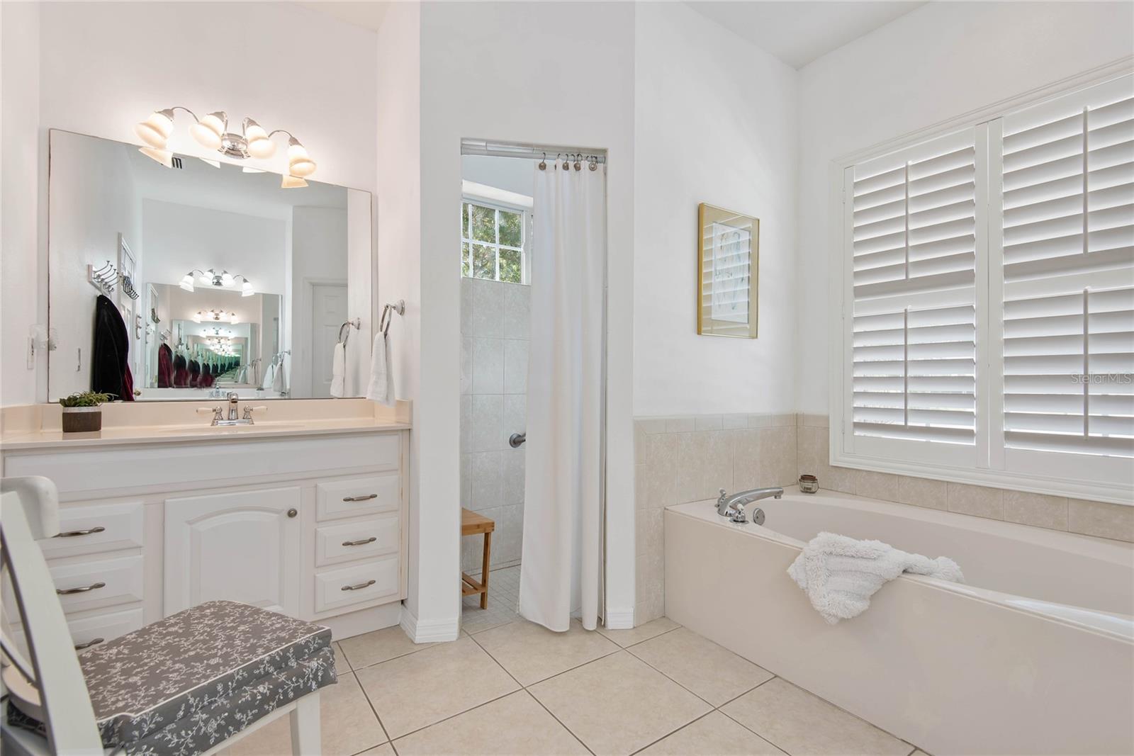 7 WINDOVER PL