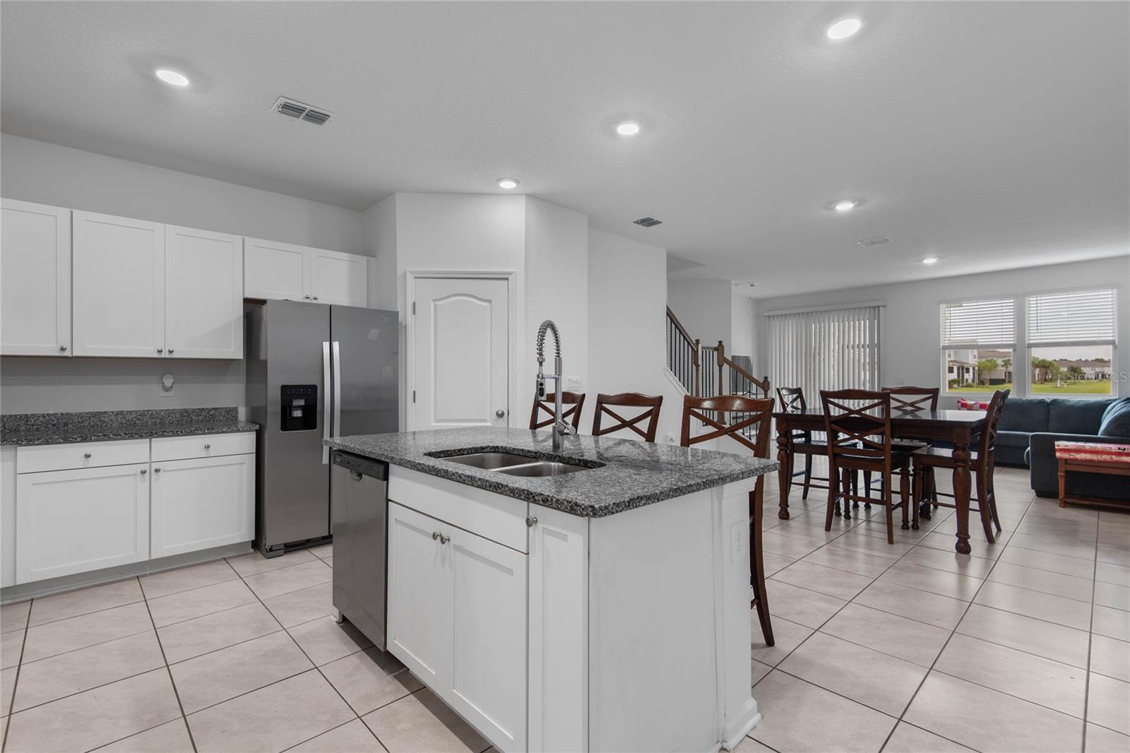 506 REDBUD RD