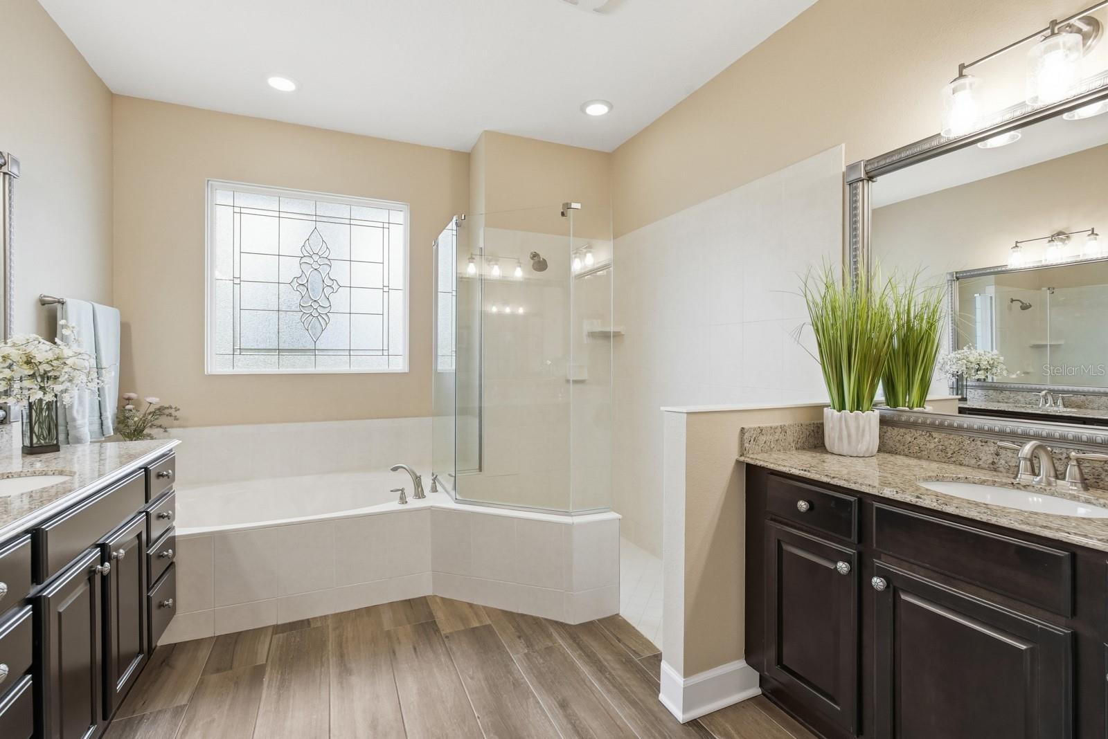 21 BLUE OAK LN