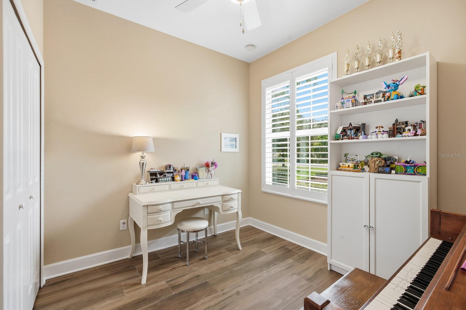 21 BLUE OAK LN