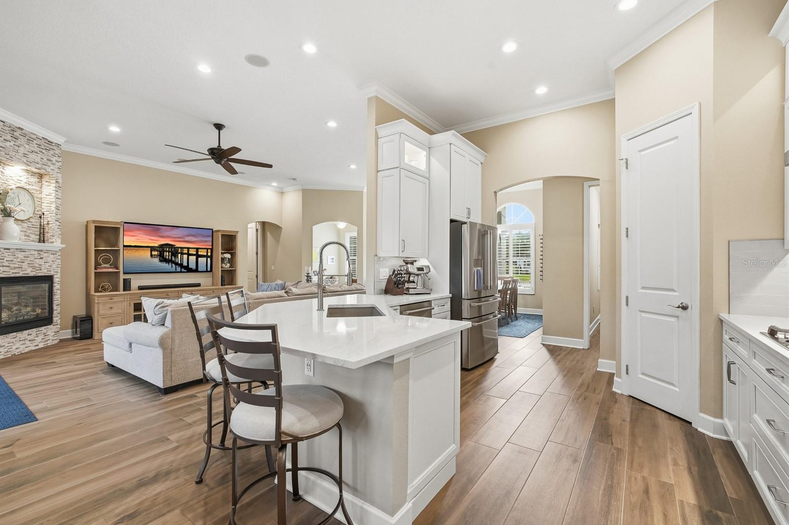 21 BLUE OAK LN