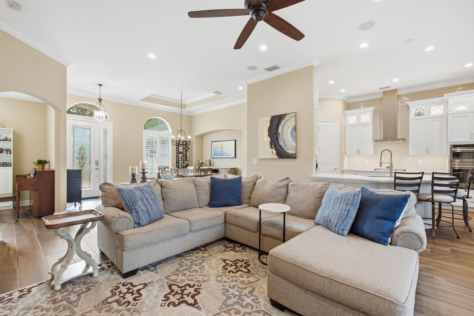 21 BLUE OAK LN