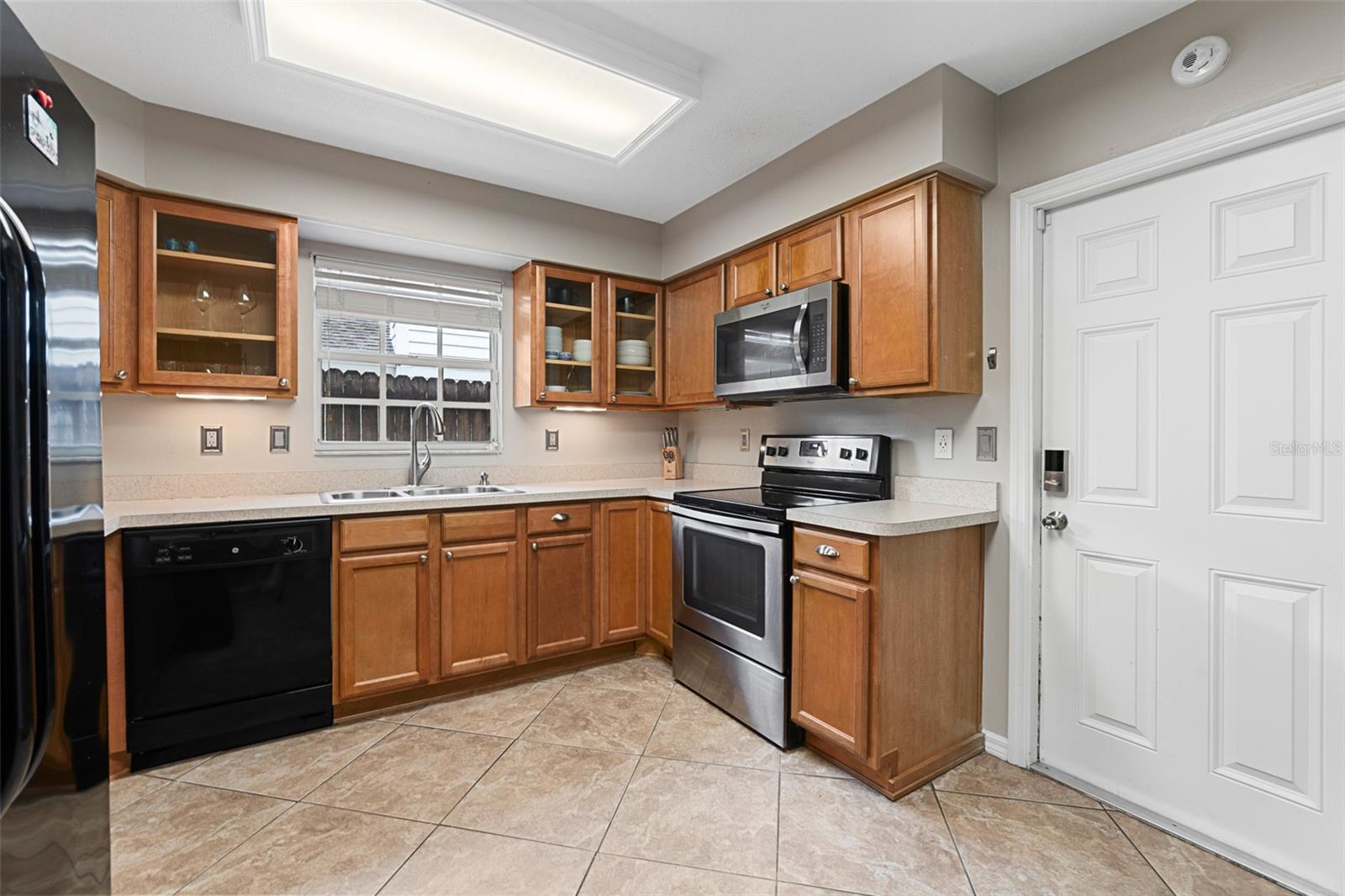 109 SEA DUCK CIR E