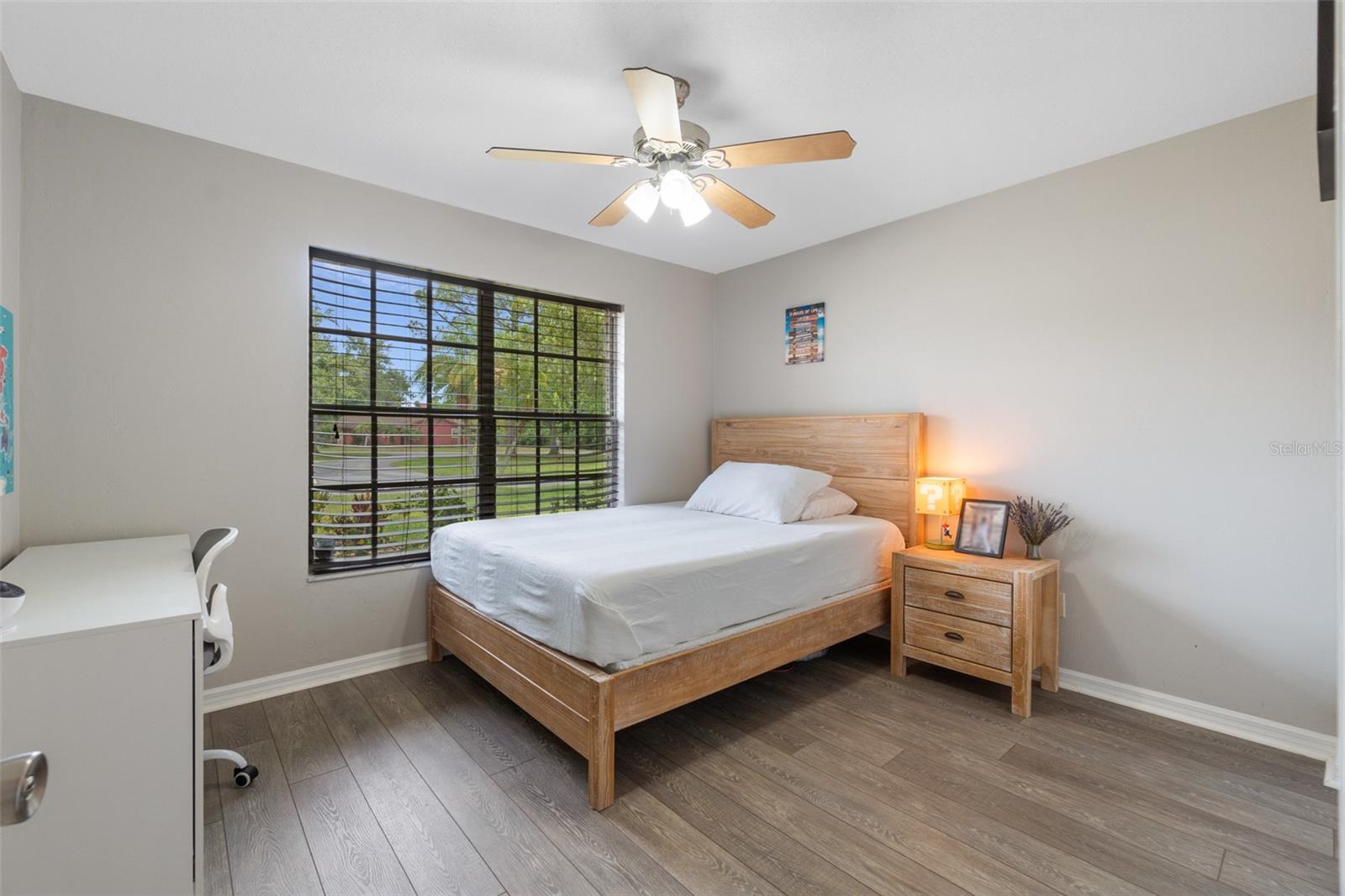109 SEA DUCK CIR E