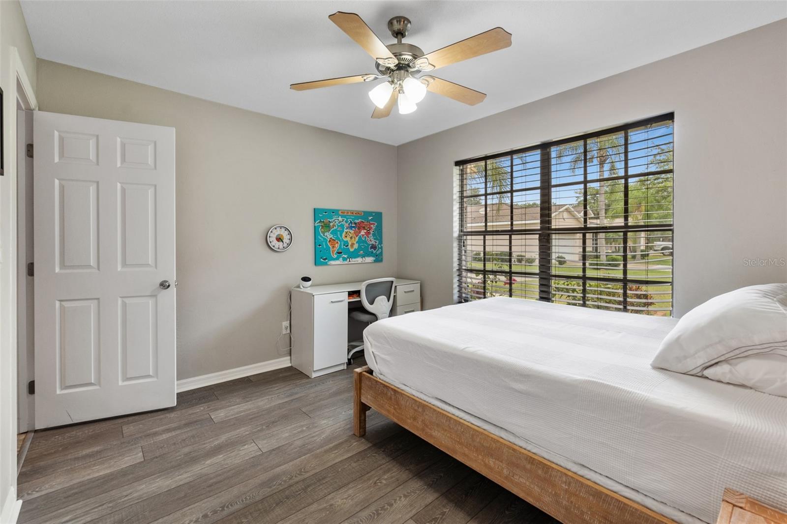 109 SEA DUCK CIR E