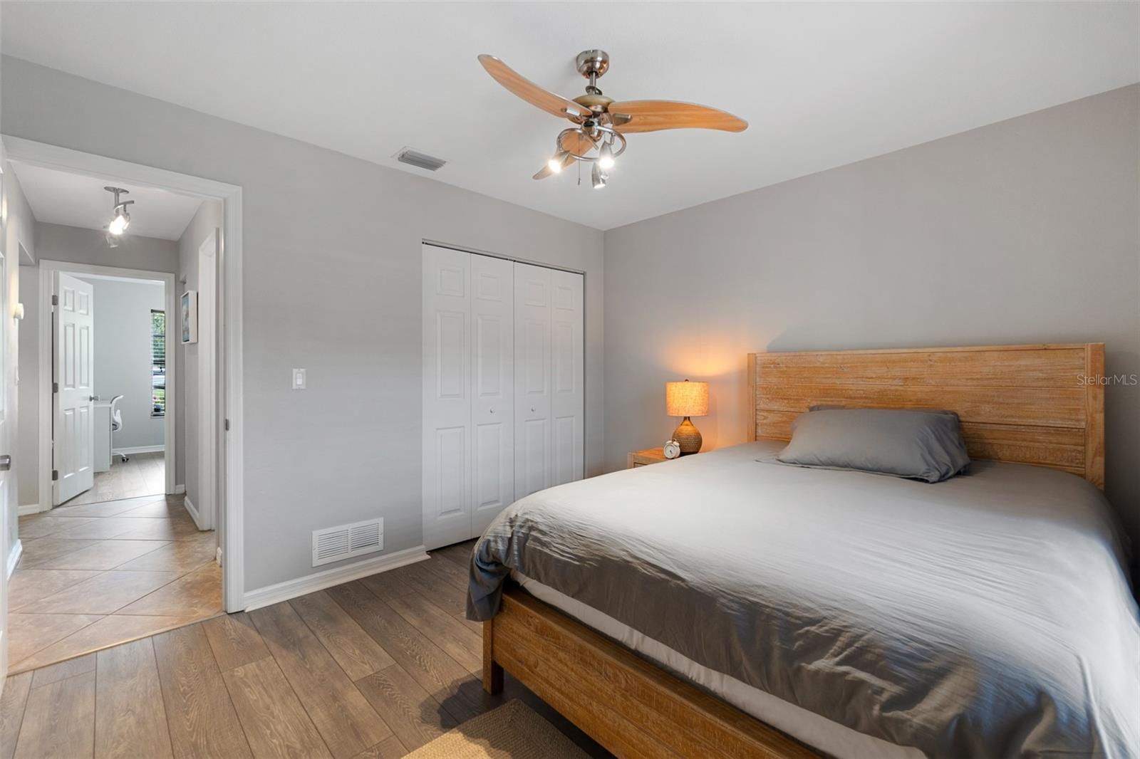 109 SEA DUCK CIR E