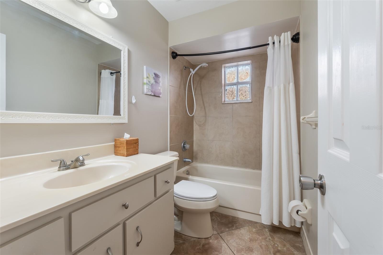 109 SEA DUCK CIR E