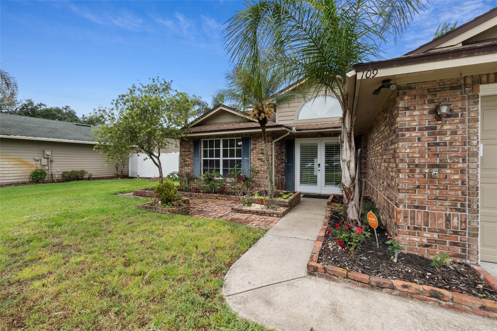 109 SEA DUCK CIR E