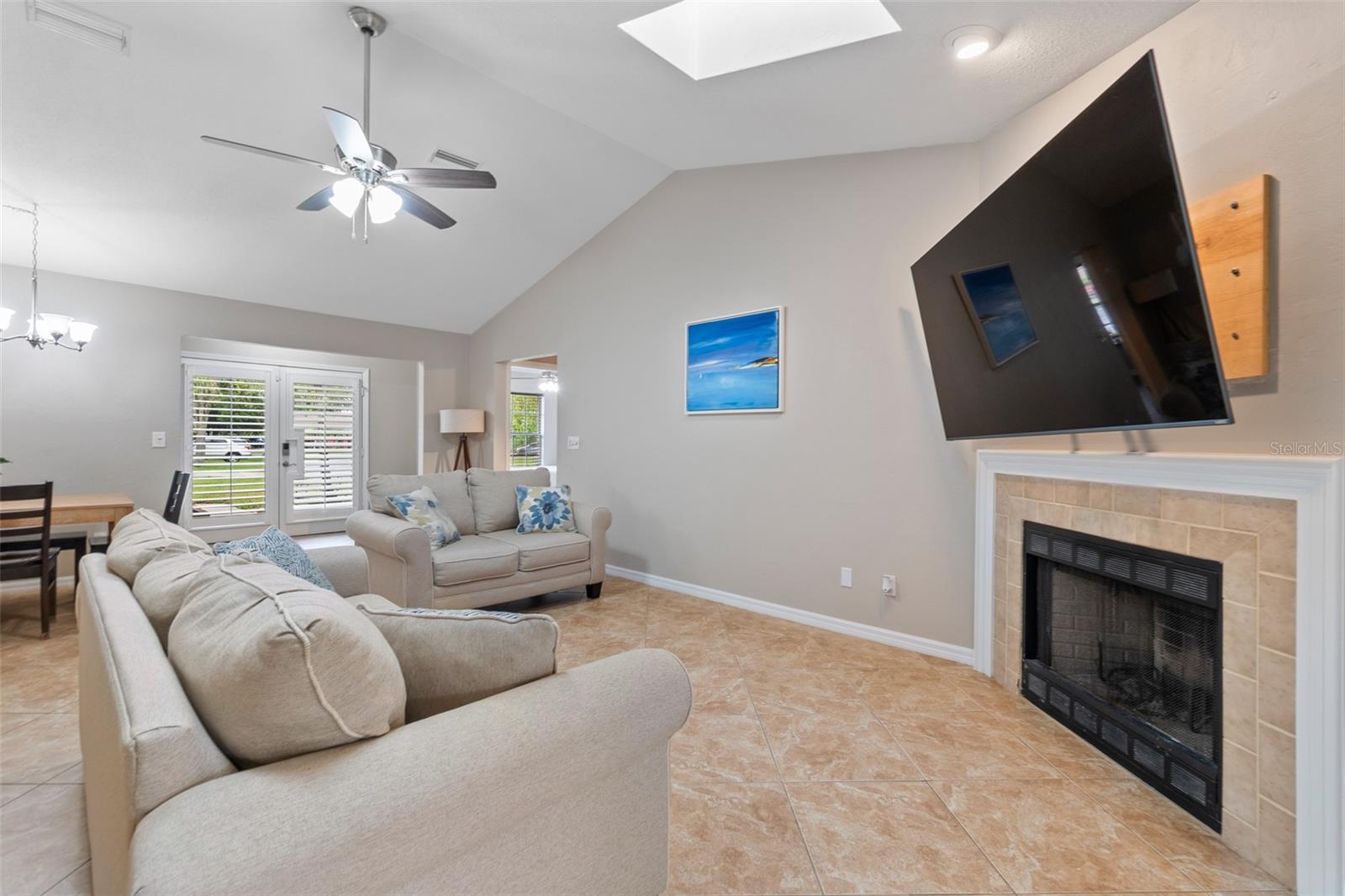 109 SEA DUCK CIR E