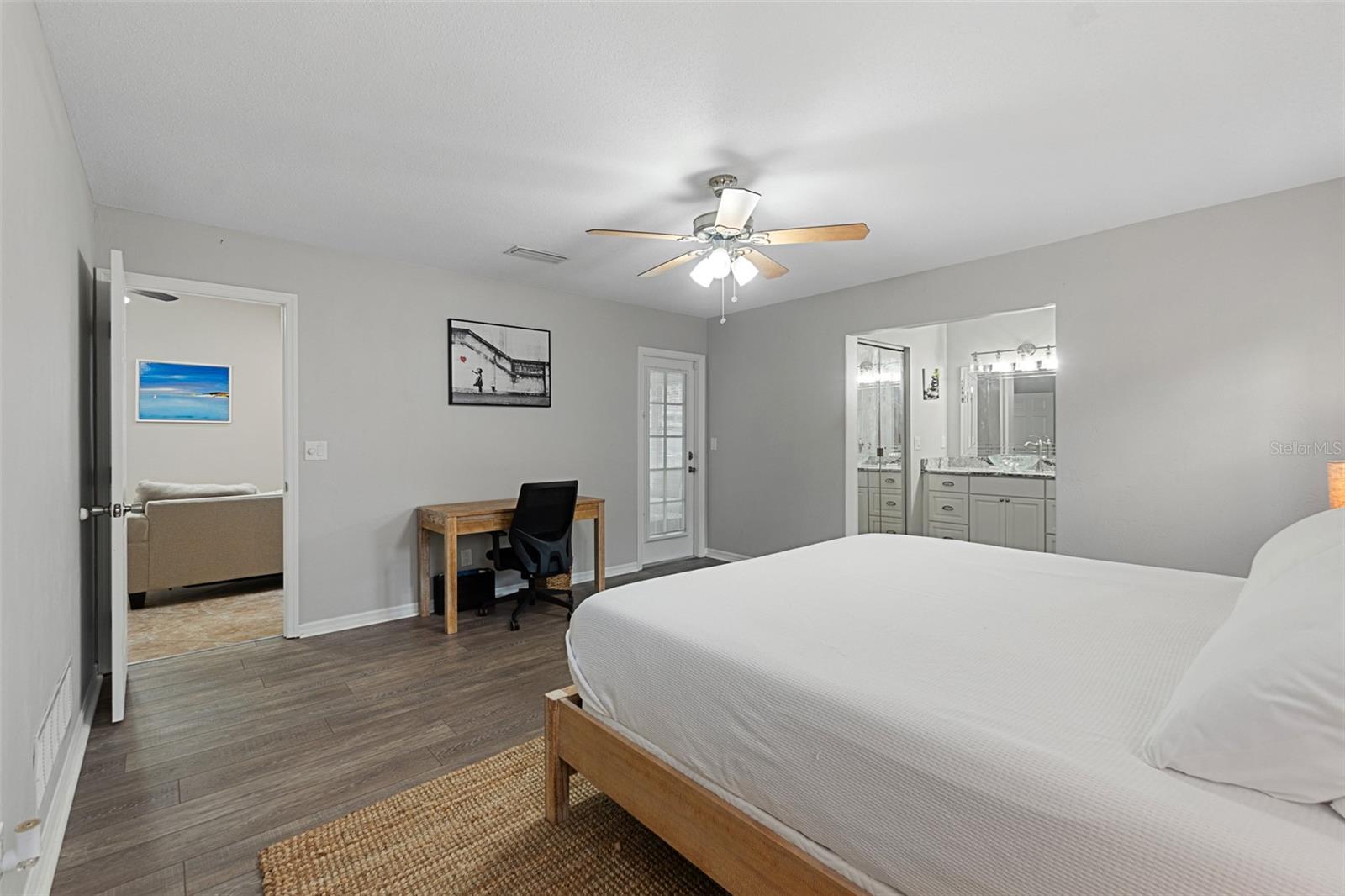 109 SEA DUCK CIR E