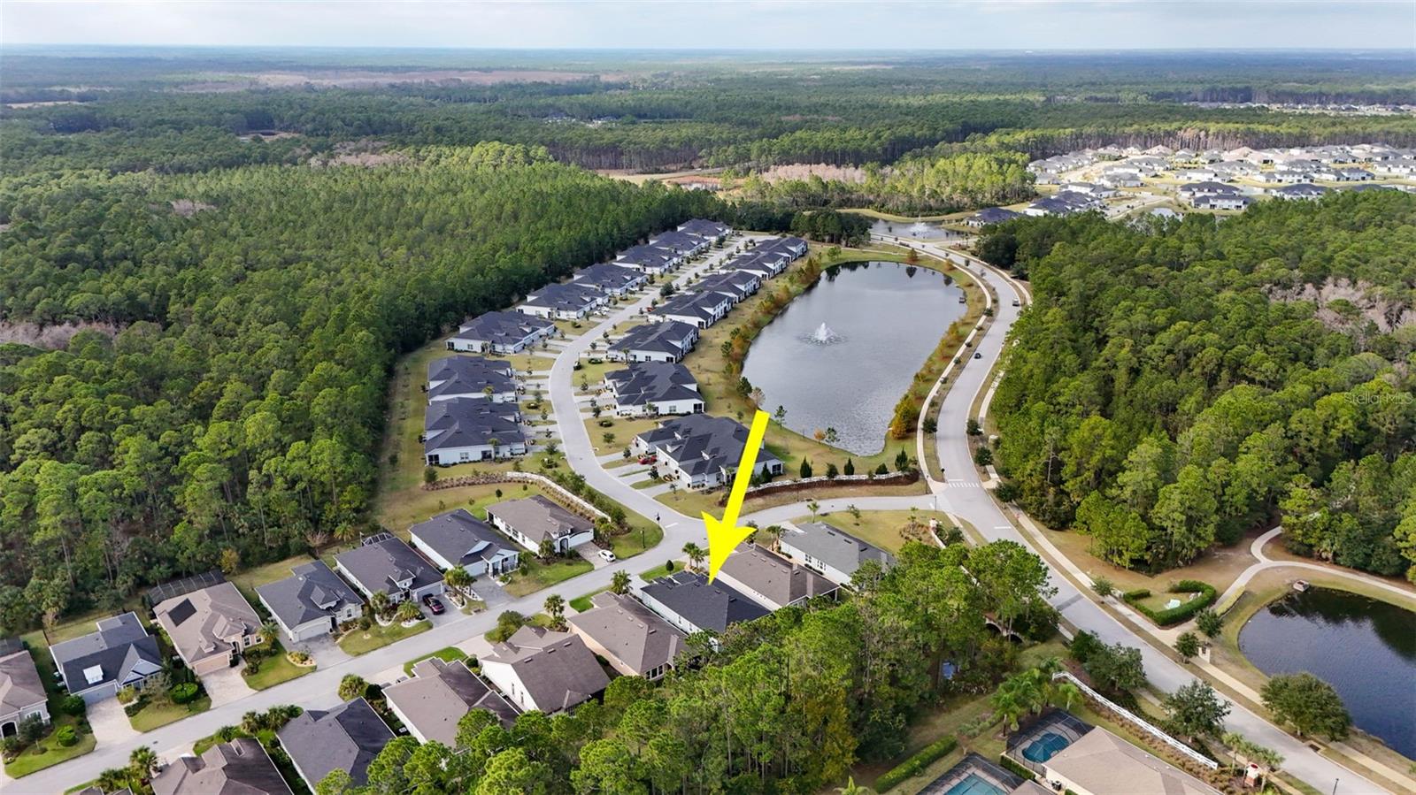 807 CREEKWOOD DR