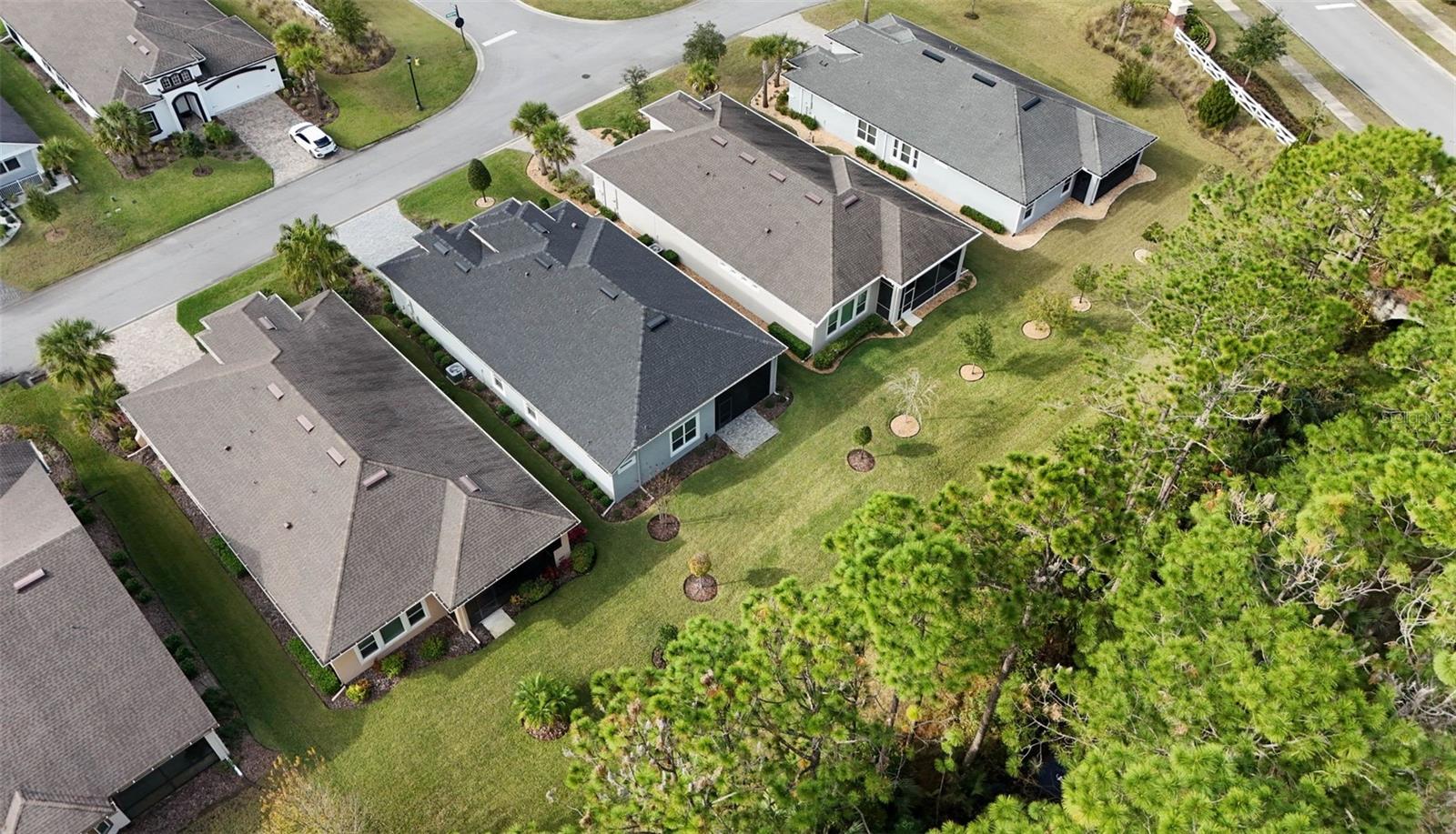 807 CREEKWOOD DR