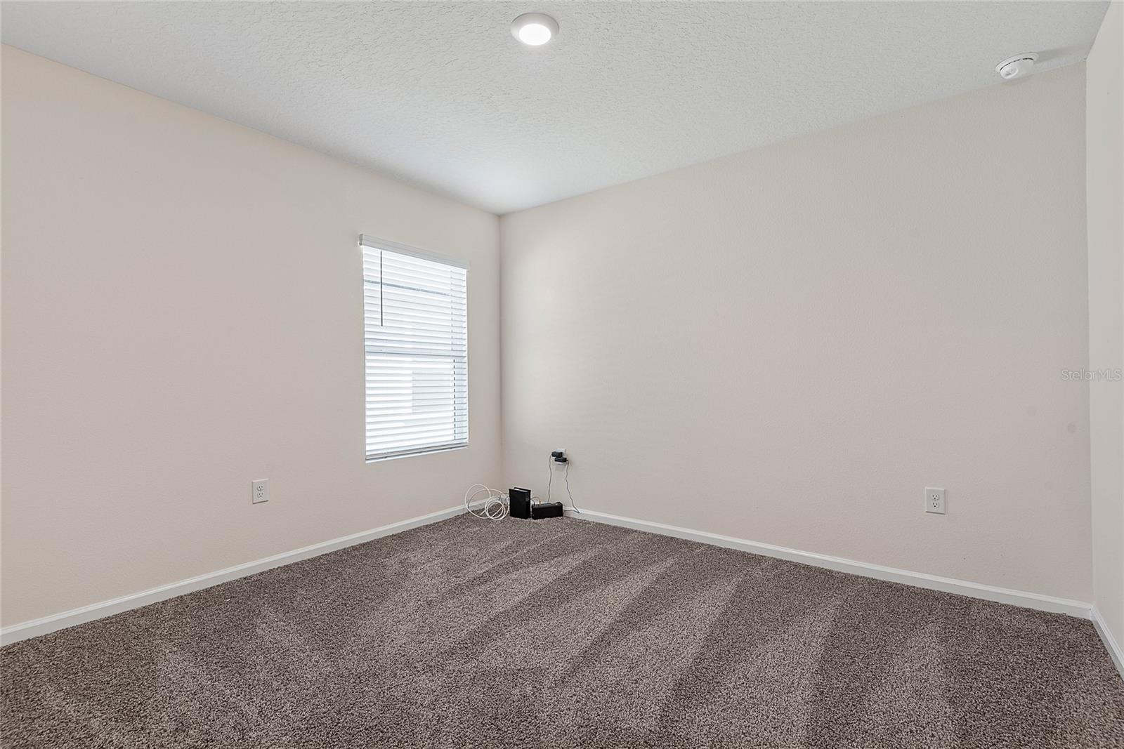 657 GRAND RESERVE DR