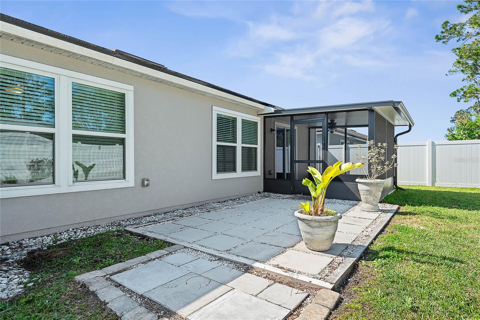 657 GRAND RESERVE DR