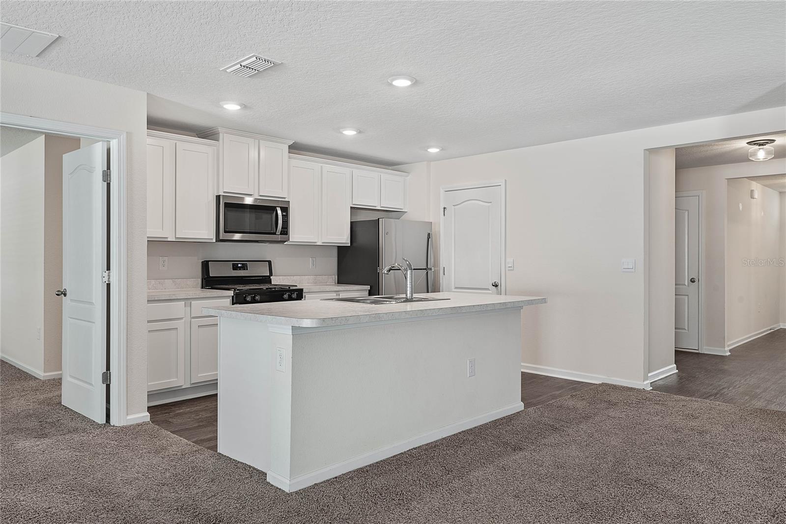 657 GRAND RESERVE DR