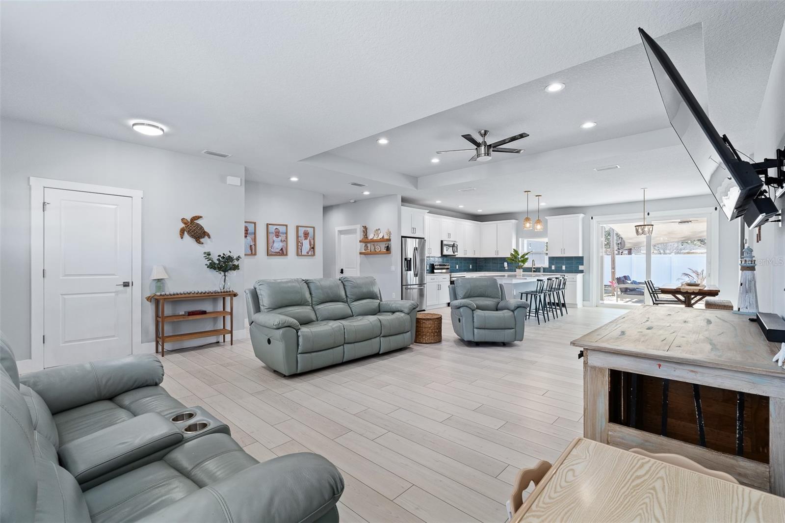 13 LEMAY PL