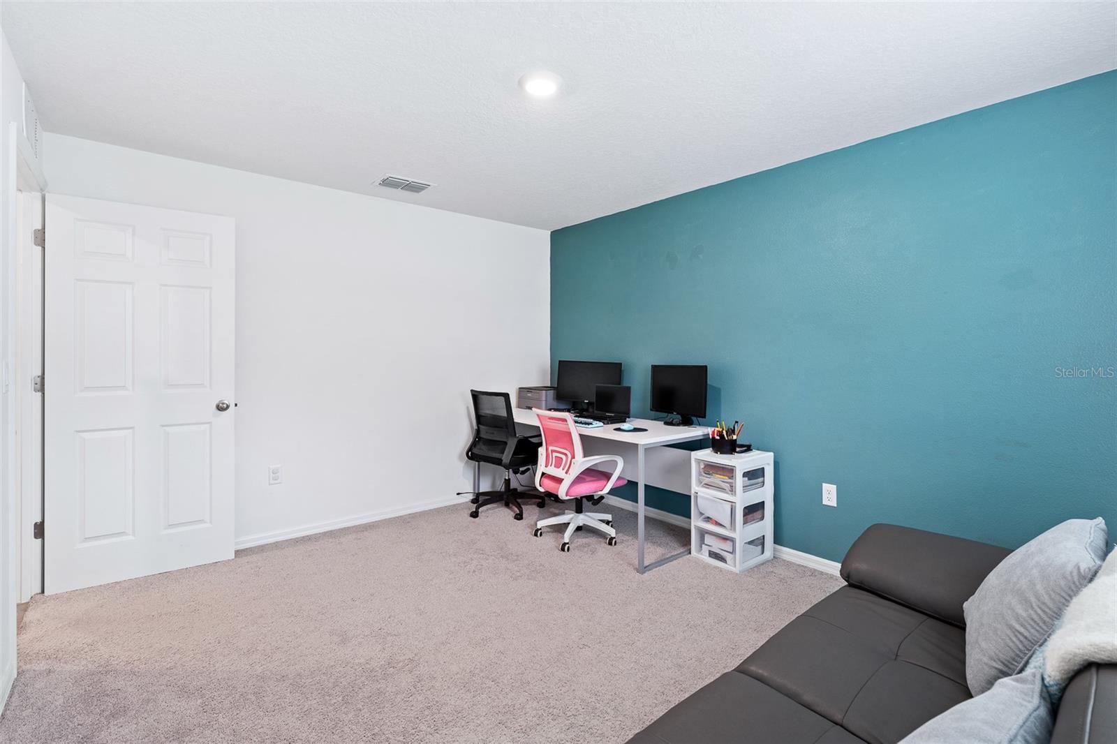 153 BIRD OF PARADISE DR