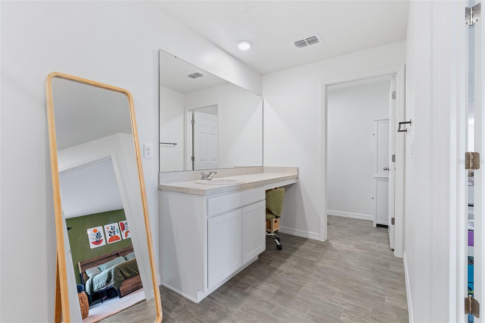 153 BIRD OF PARADISE DR