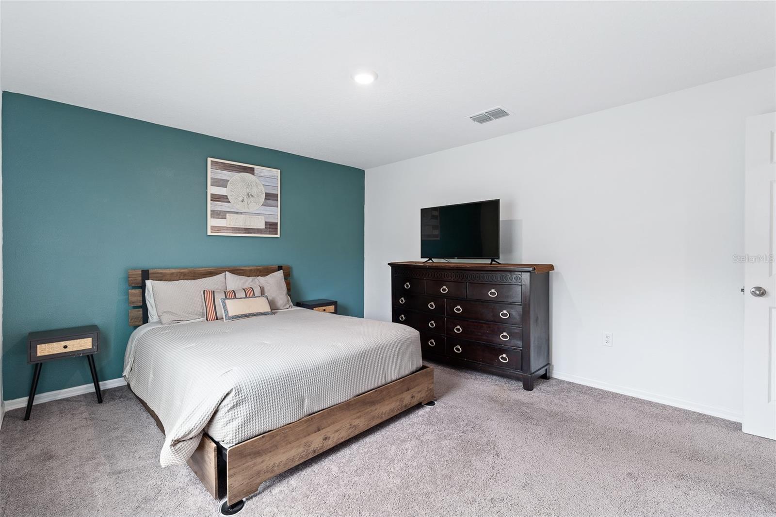 153 BIRD OF PARADISE DR