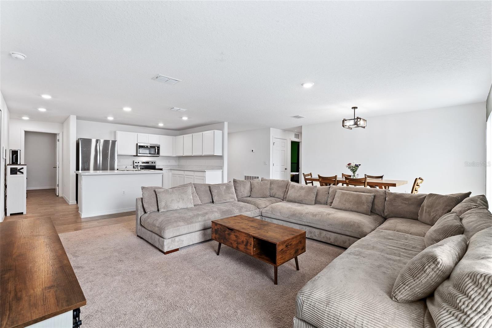 153 BIRD OF PARADISE DR