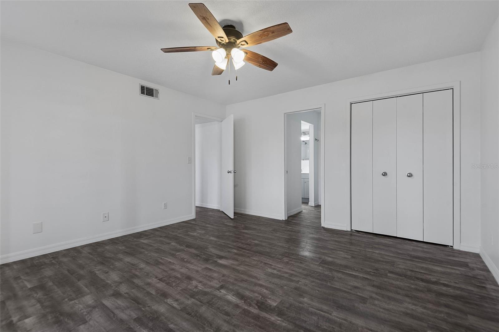 60 CLUB HOUSE DR #108