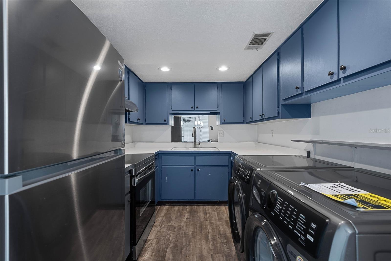 60 CLUB HOUSE DR #108