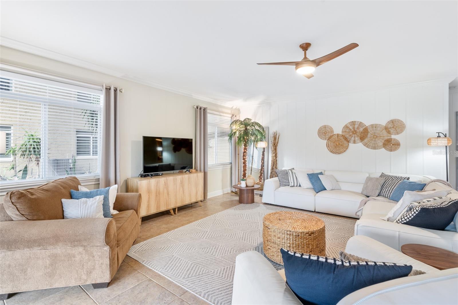 104 CLUB HOUSE DR #105