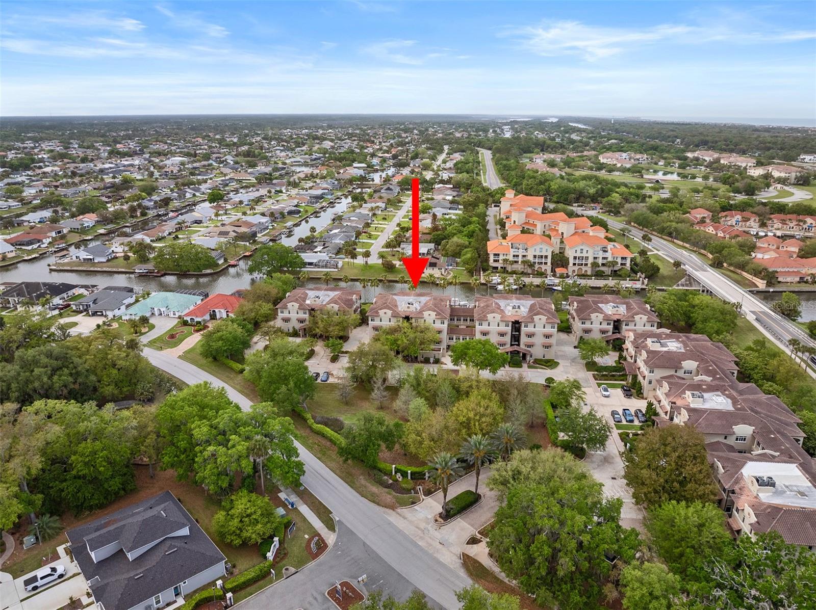 104 CLUB HOUSE DR #105