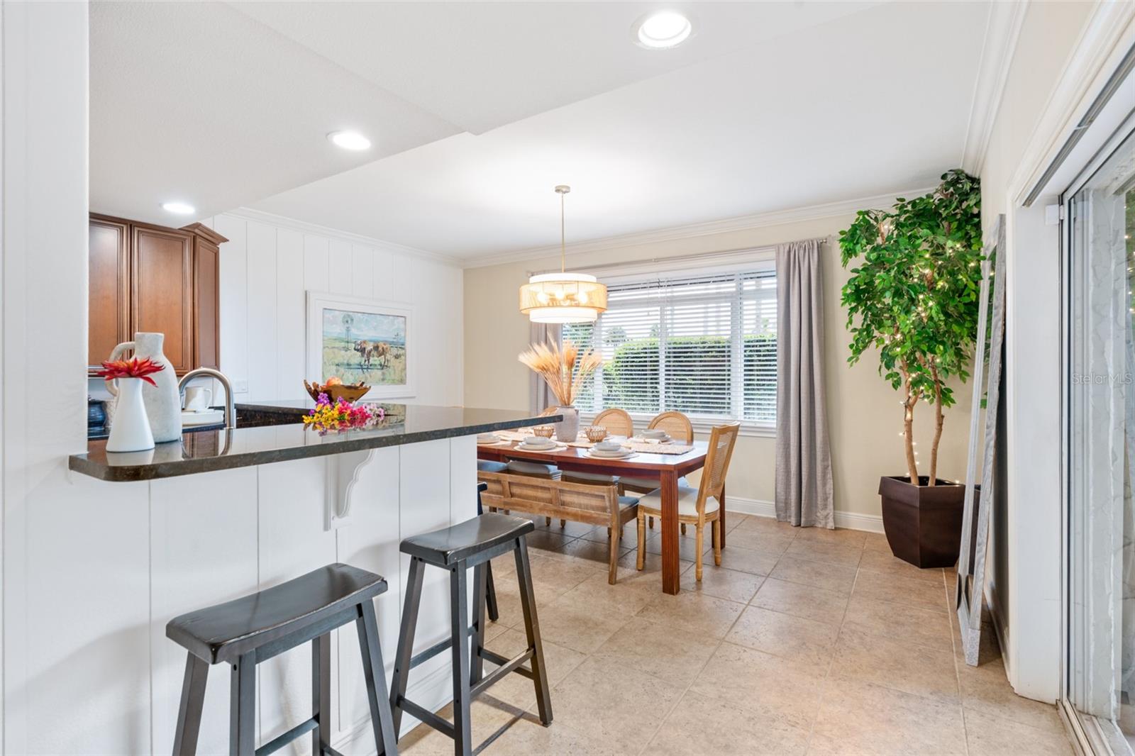 104 CLUB HOUSE DR #105