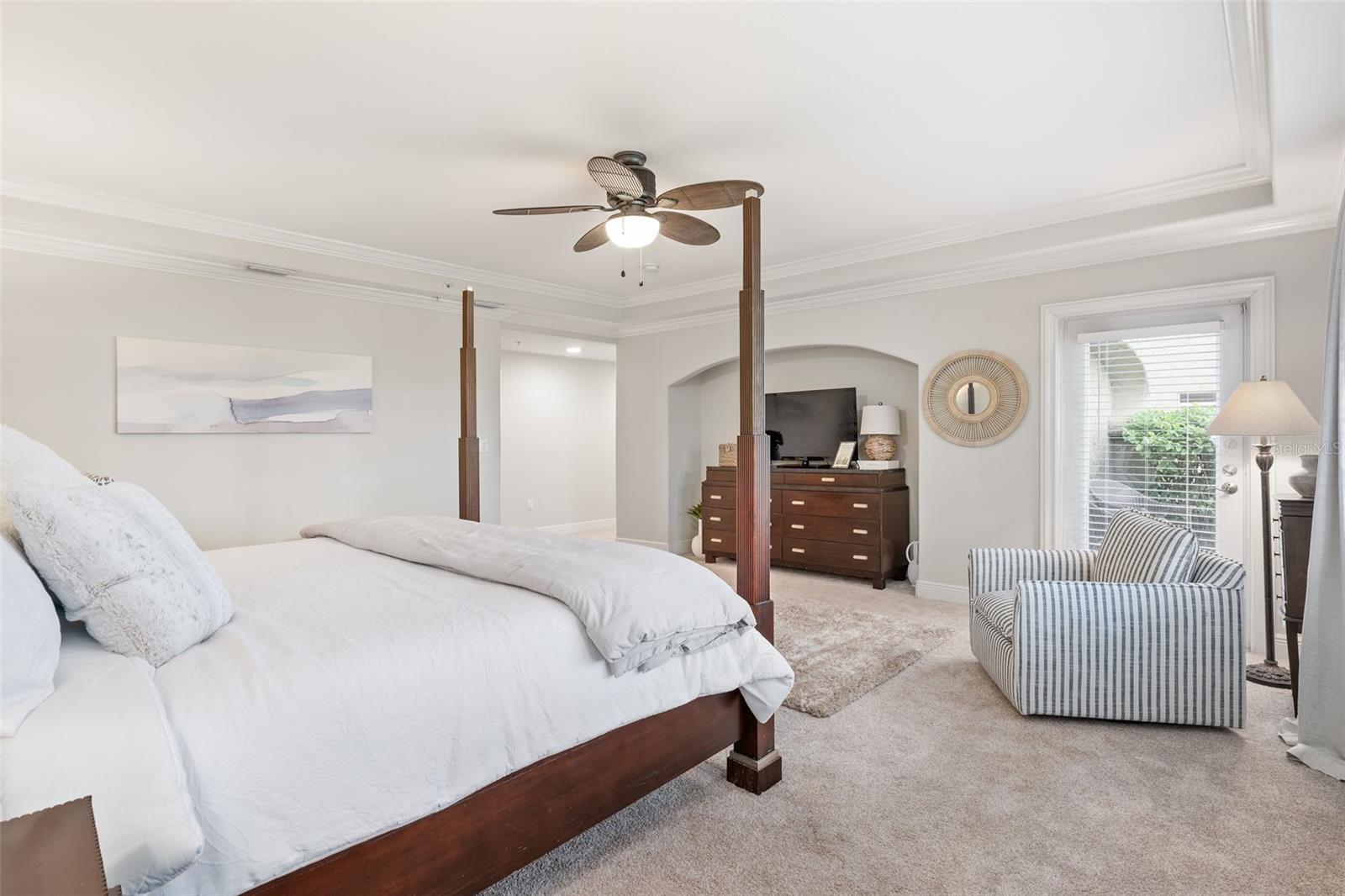 104 CLUB HOUSE DR #105