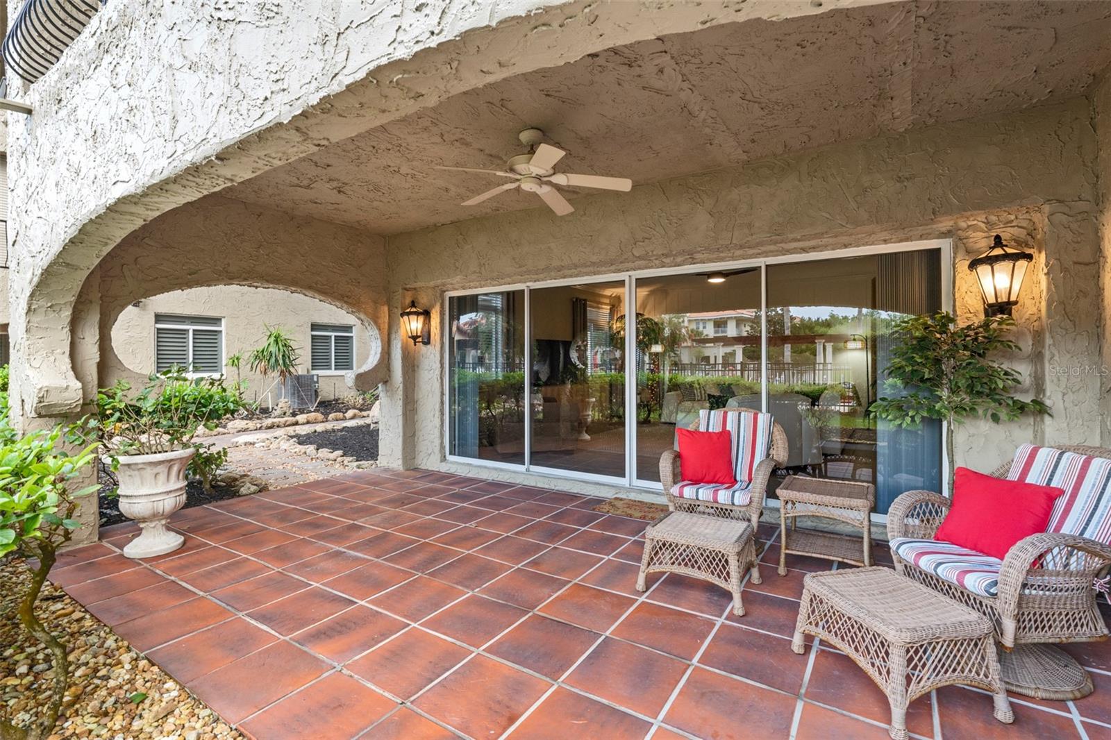 104 CLUB HOUSE DR #105