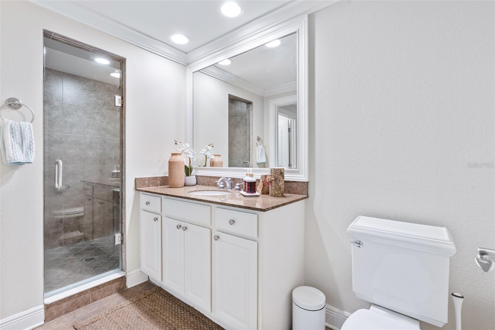 104 CLUB HOUSE DR #105