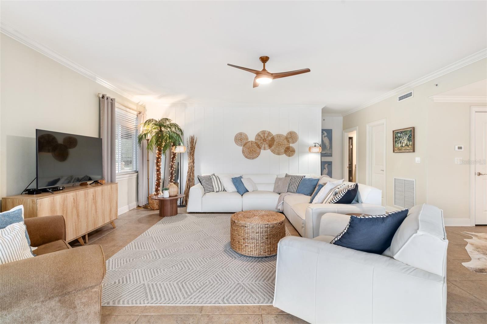 104 CLUB HOUSE DR #105