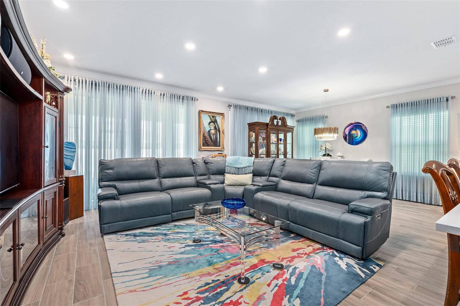 1 LYONS PL