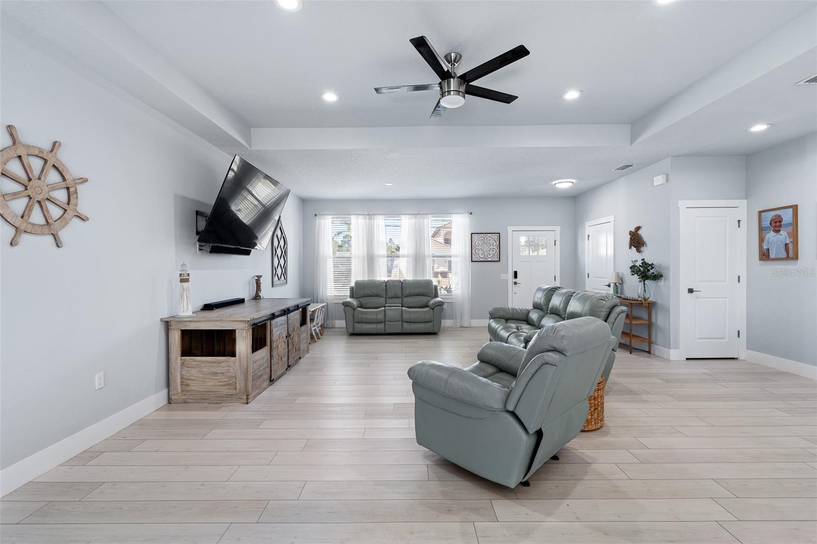 13 LEMAY PL