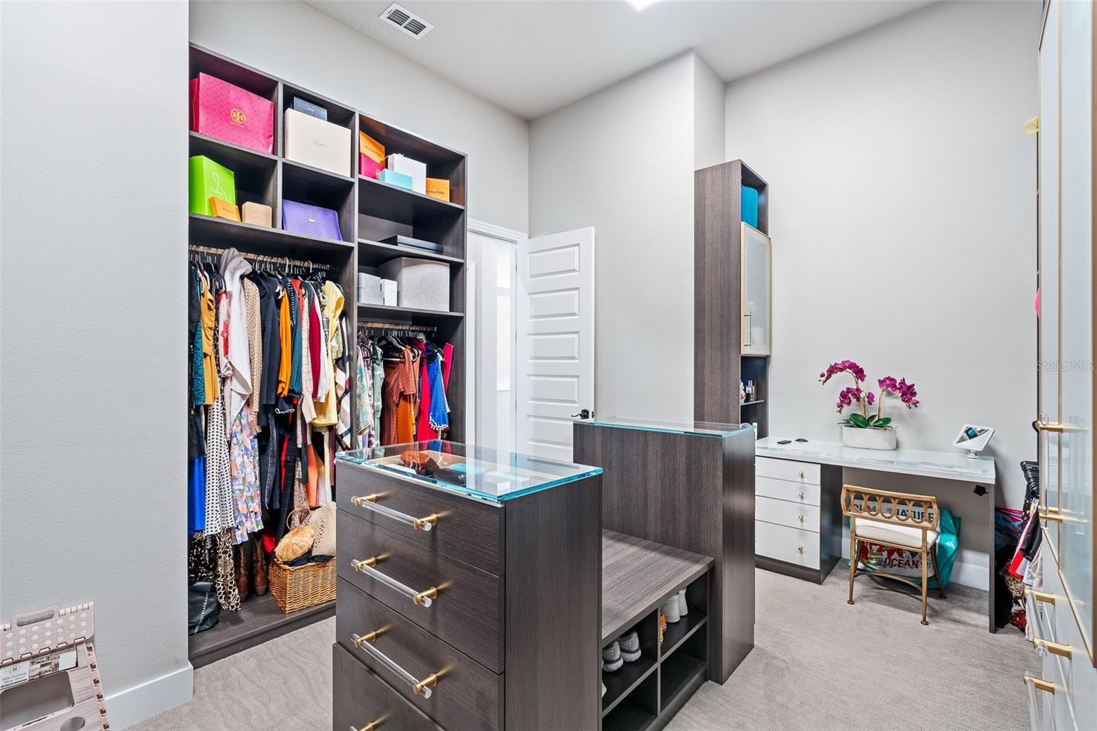 2343 LEGACY LN