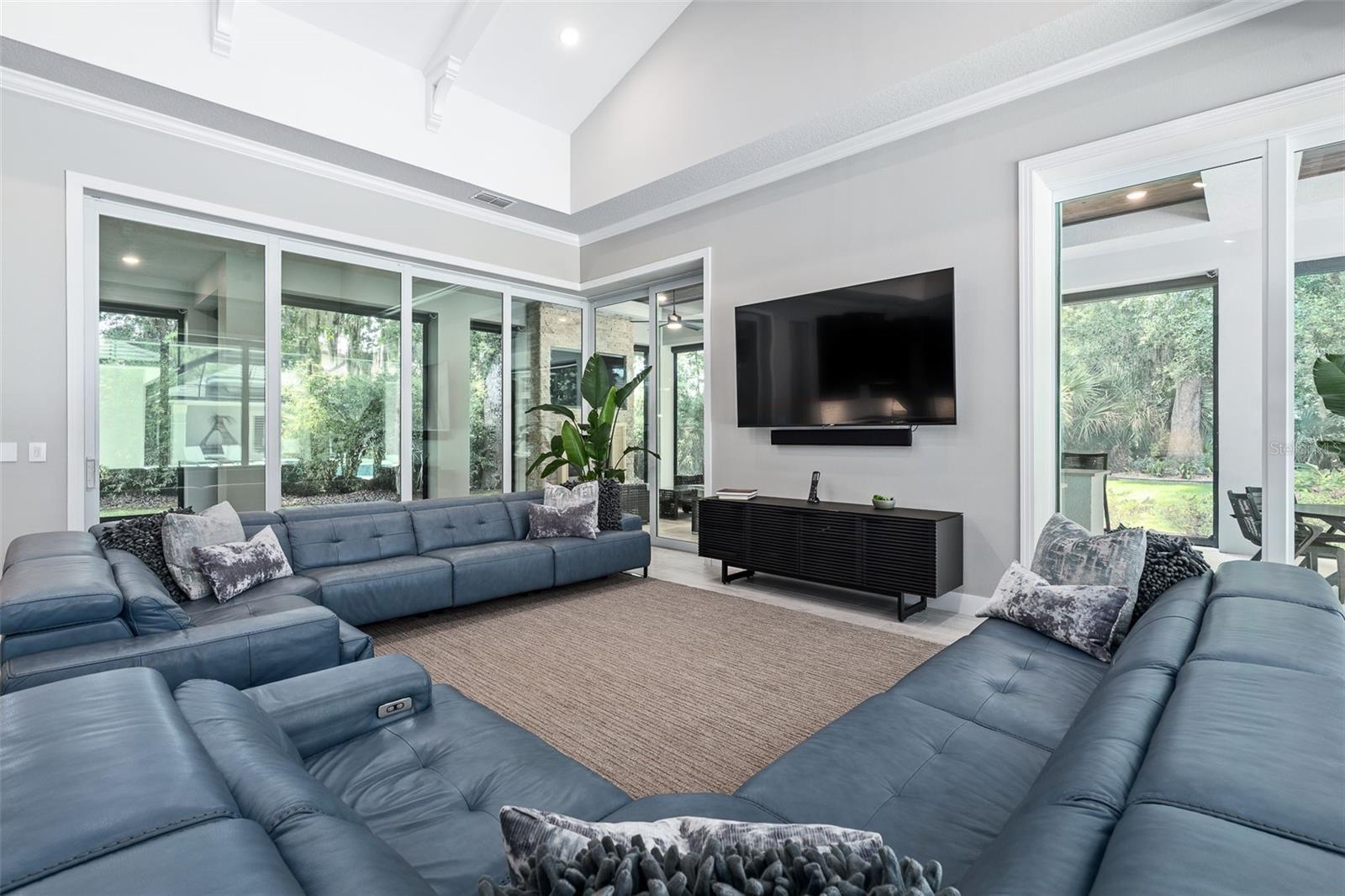 2343 LEGACY LN