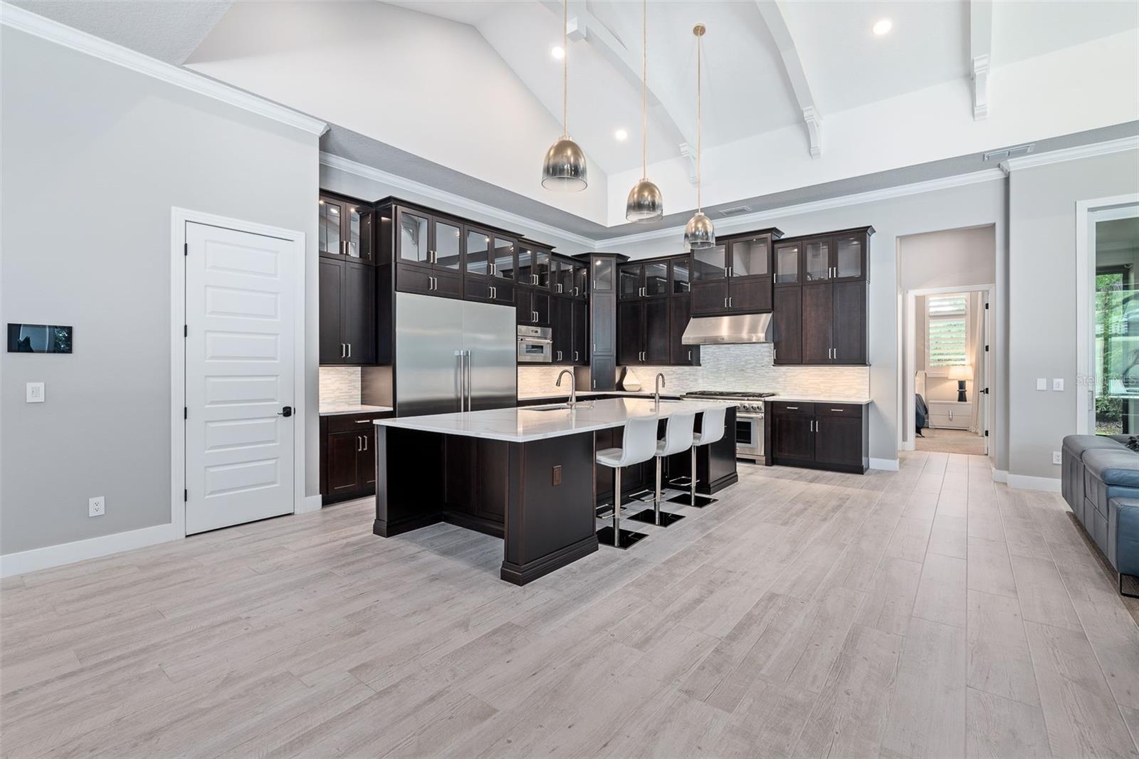 2343 LEGACY LN