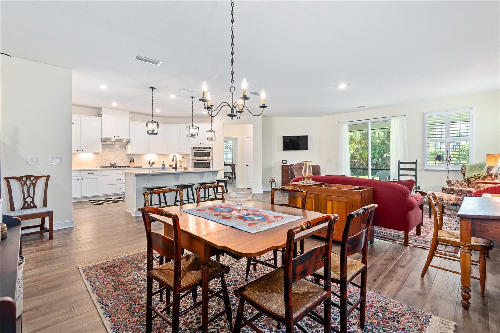 6 SIGNET CIR