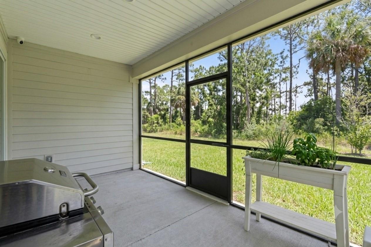 6 SIGNET CIR