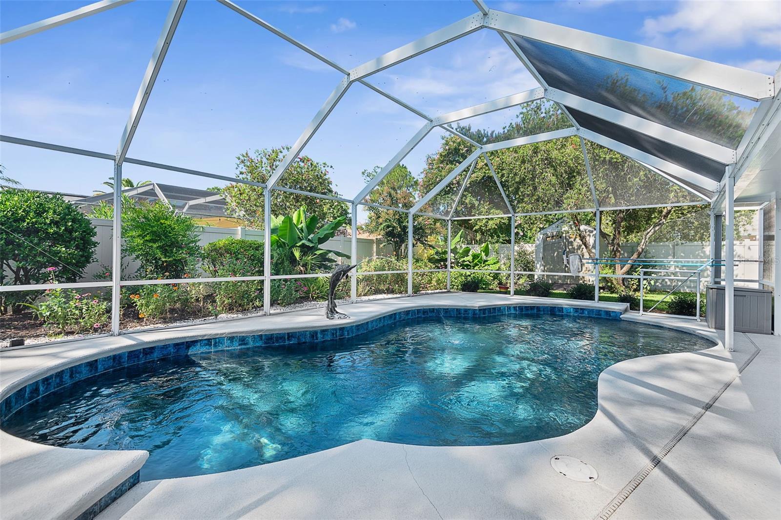 18 WOODSTON LN