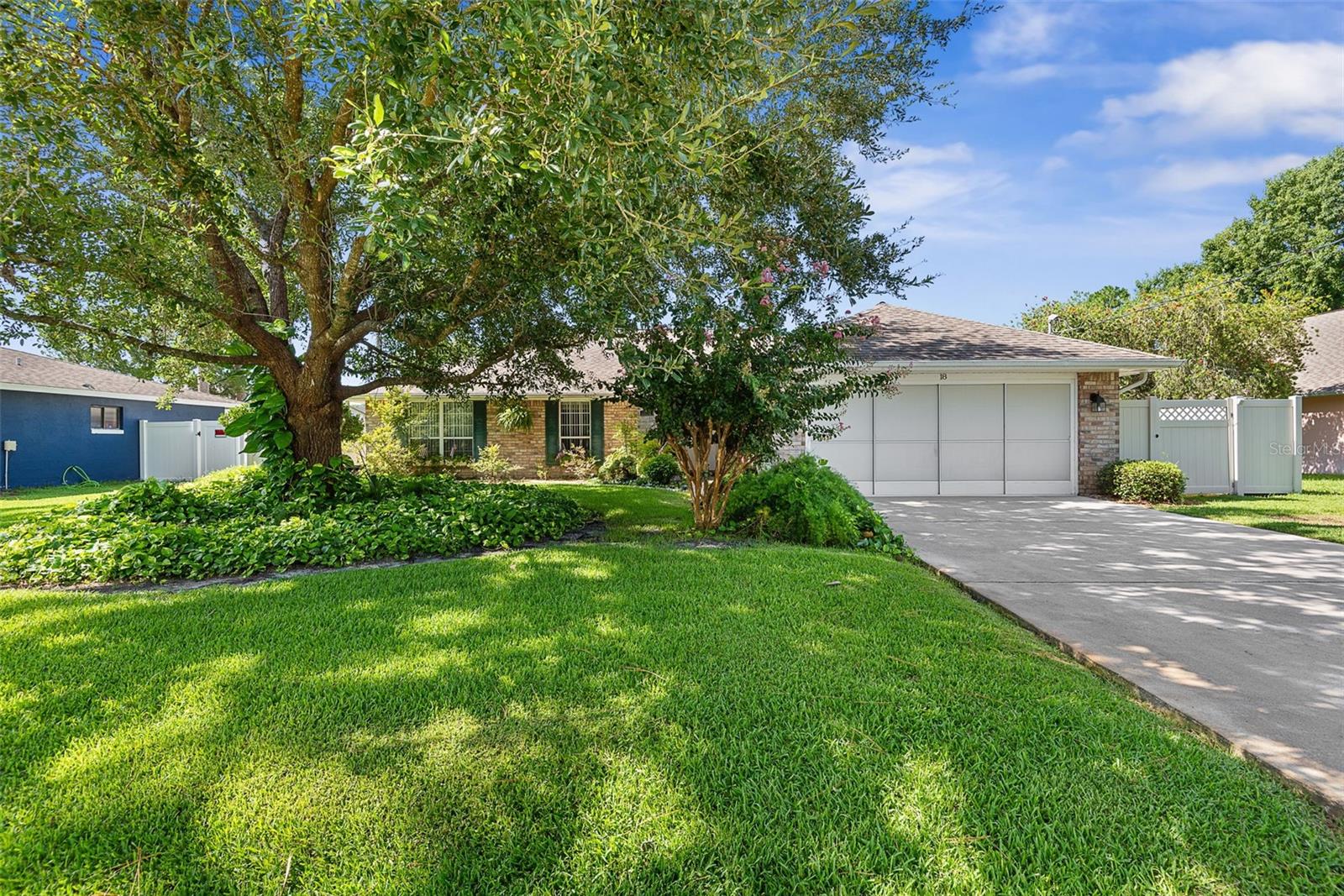 18 WOODSTON LN