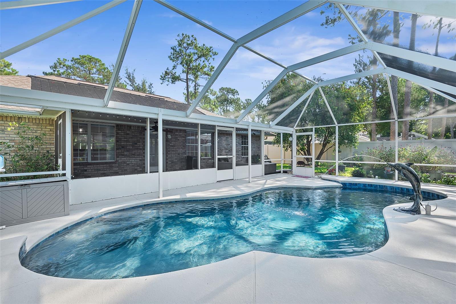 18 WOODSTON LN